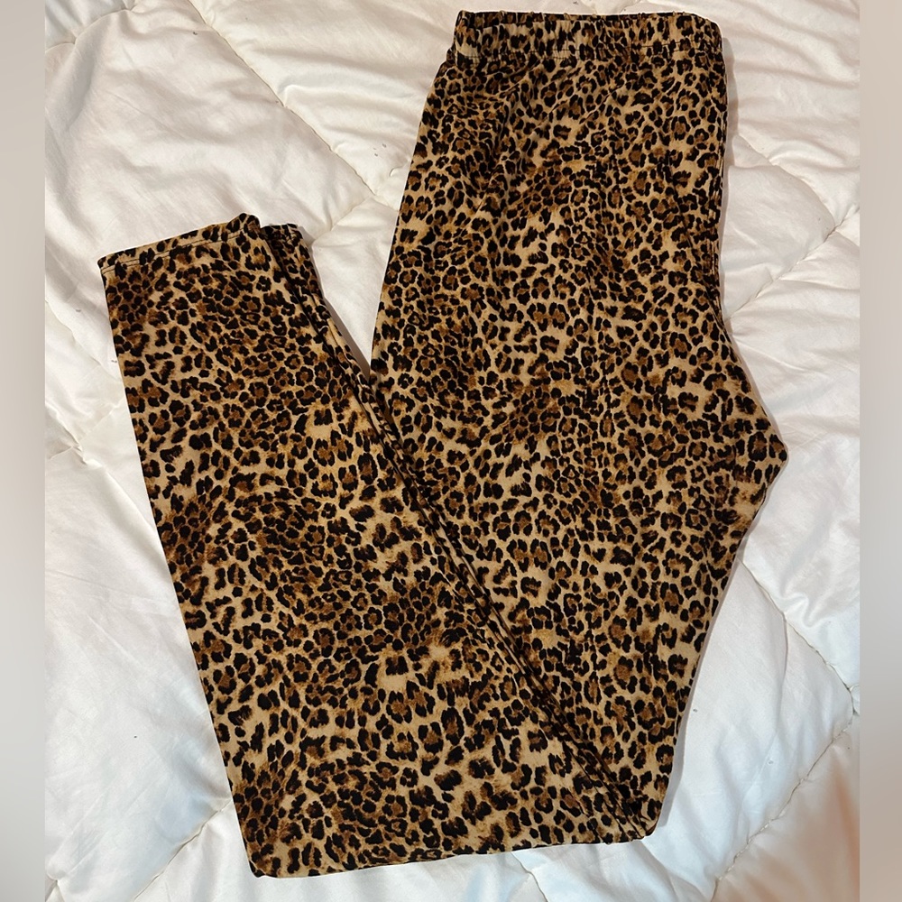 Plus Size Leopard Leggings